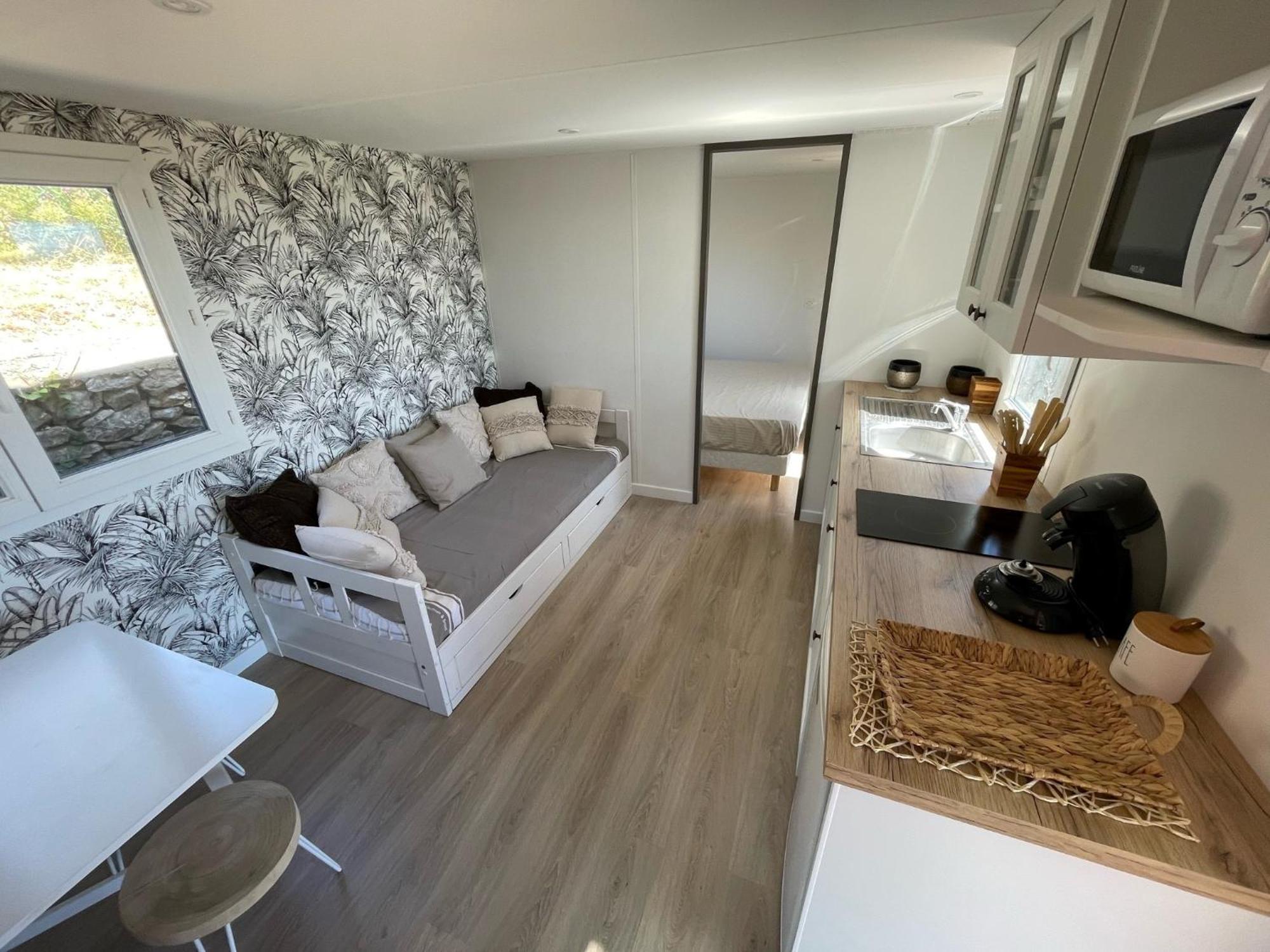 Lacoste  Mobil-Home En Pleine Nature A 3 Mins Du Lac Du Salagou Avec Vue Panoramique מראה חיצוני תמונה